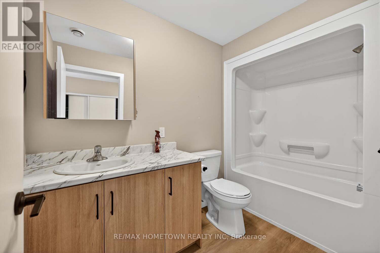205 - 10783 County Road 2 Road Property Photo 4