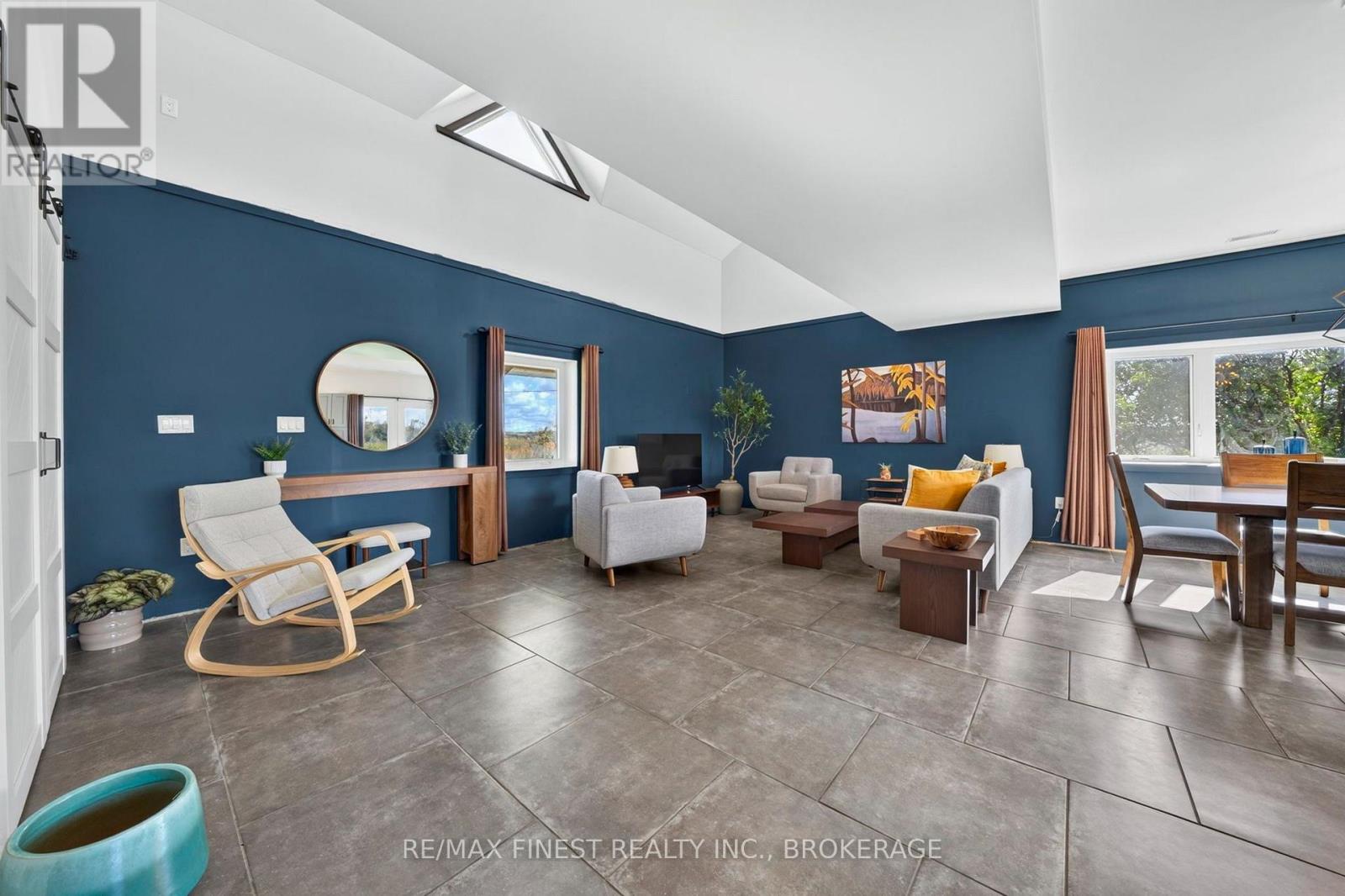 4084 Florida Road Property Photo 12