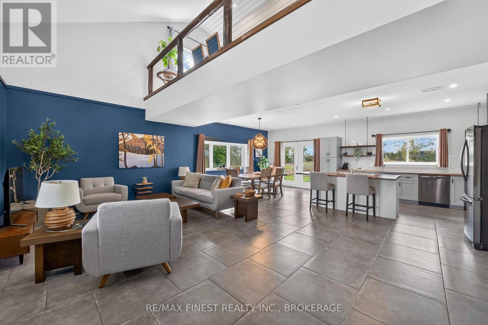 4084 Florida Road Property Photo 13