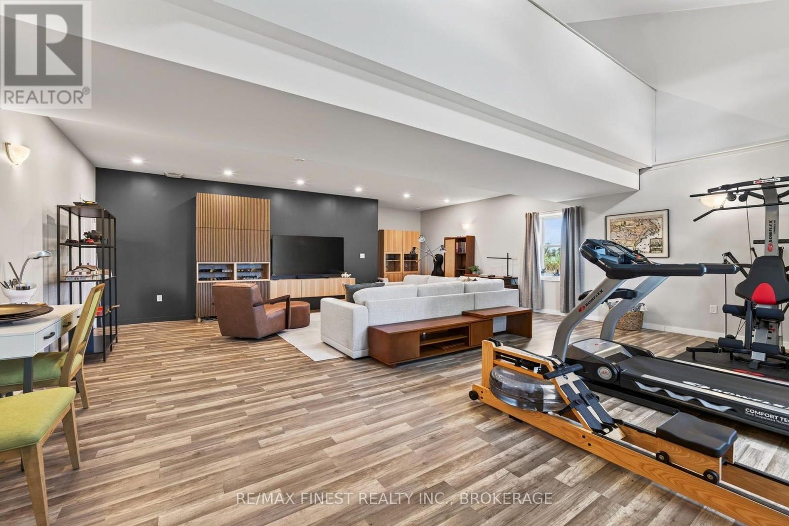 4084 Florida Road Property Photo 15