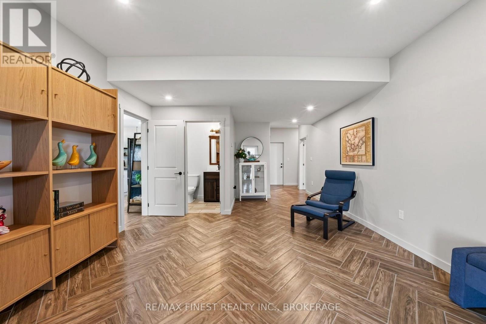4084 Florida Road Property Photo 18