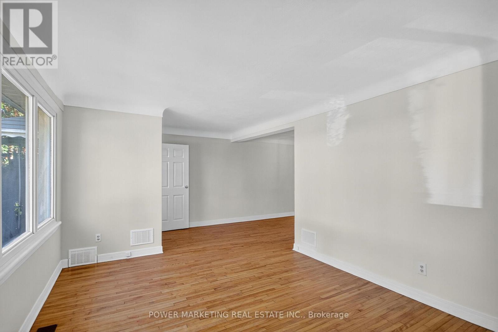 528 Mutual Street Property Photo 7