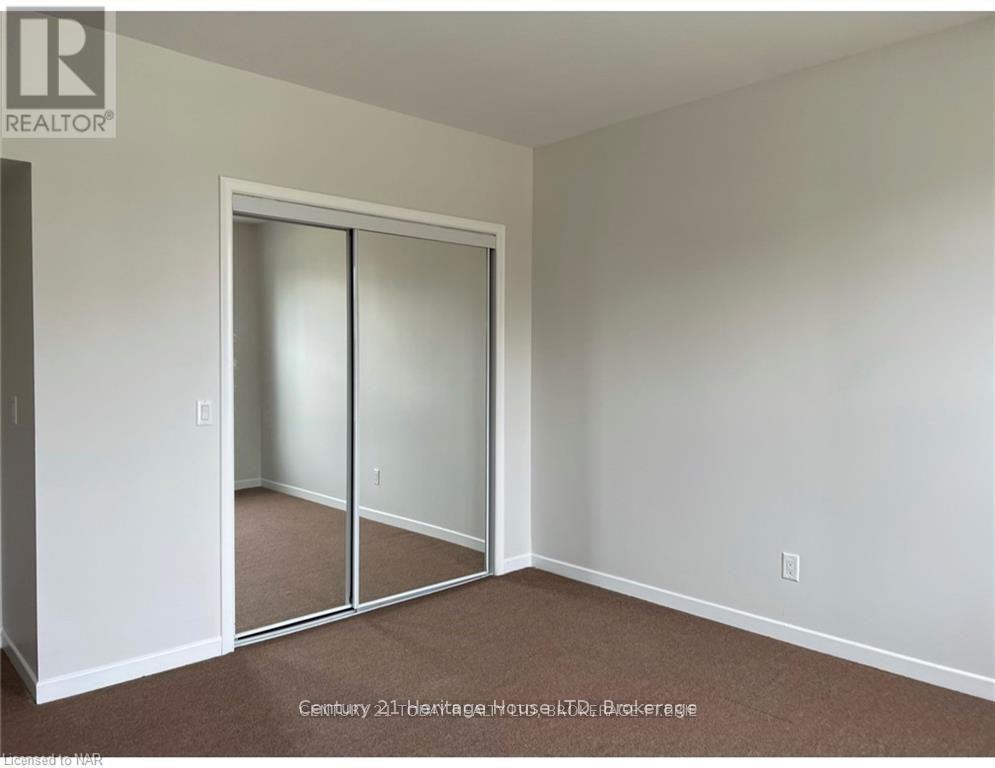Lower - 61 Phipps Street Property Photo 11