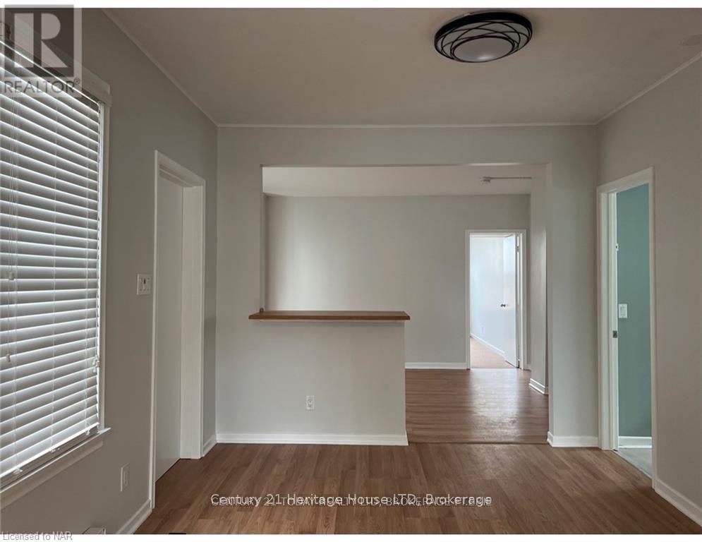 Lower - 61 Phipps Street Property Photo 12