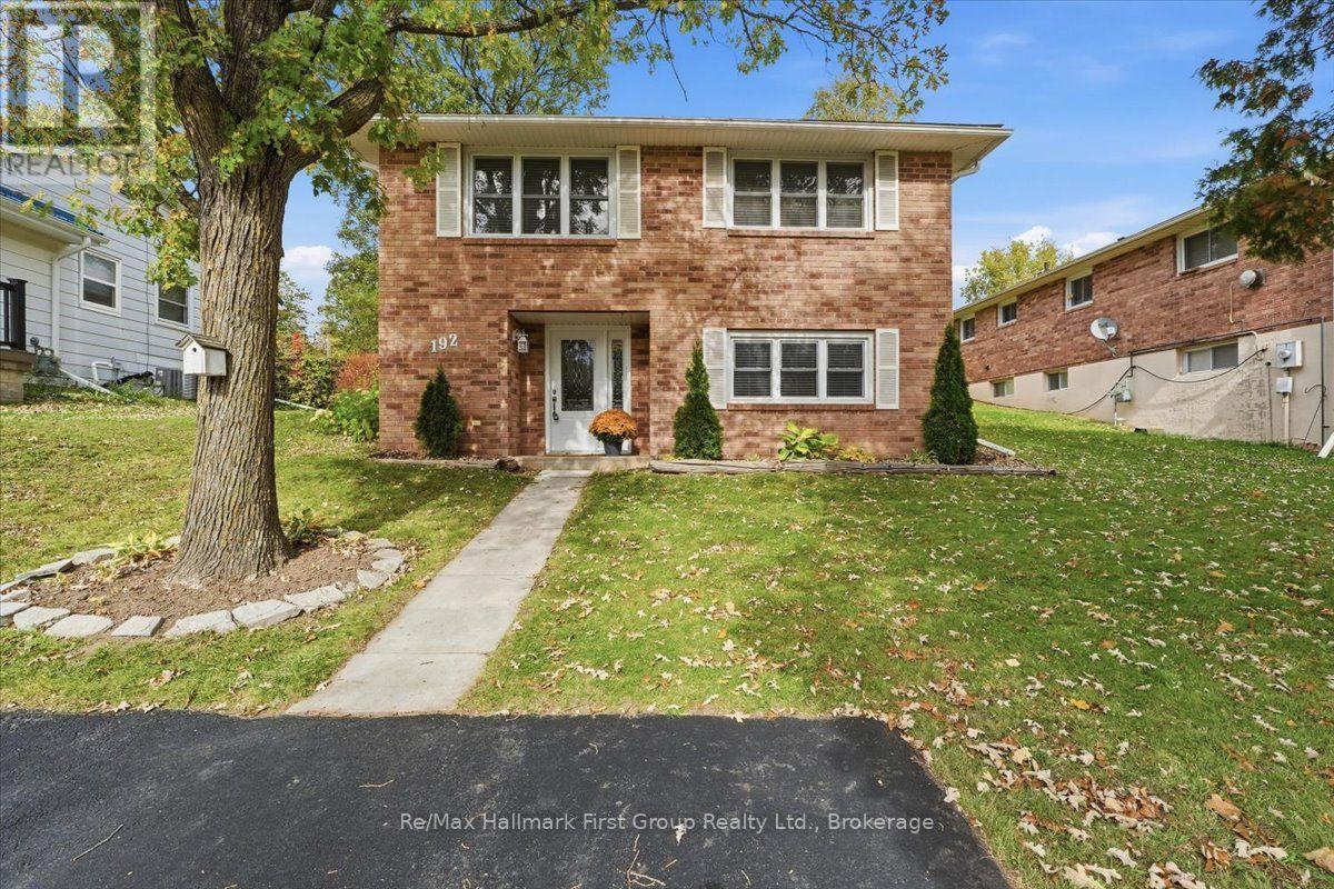 192 St. Lawrence Street W Property Photo 1