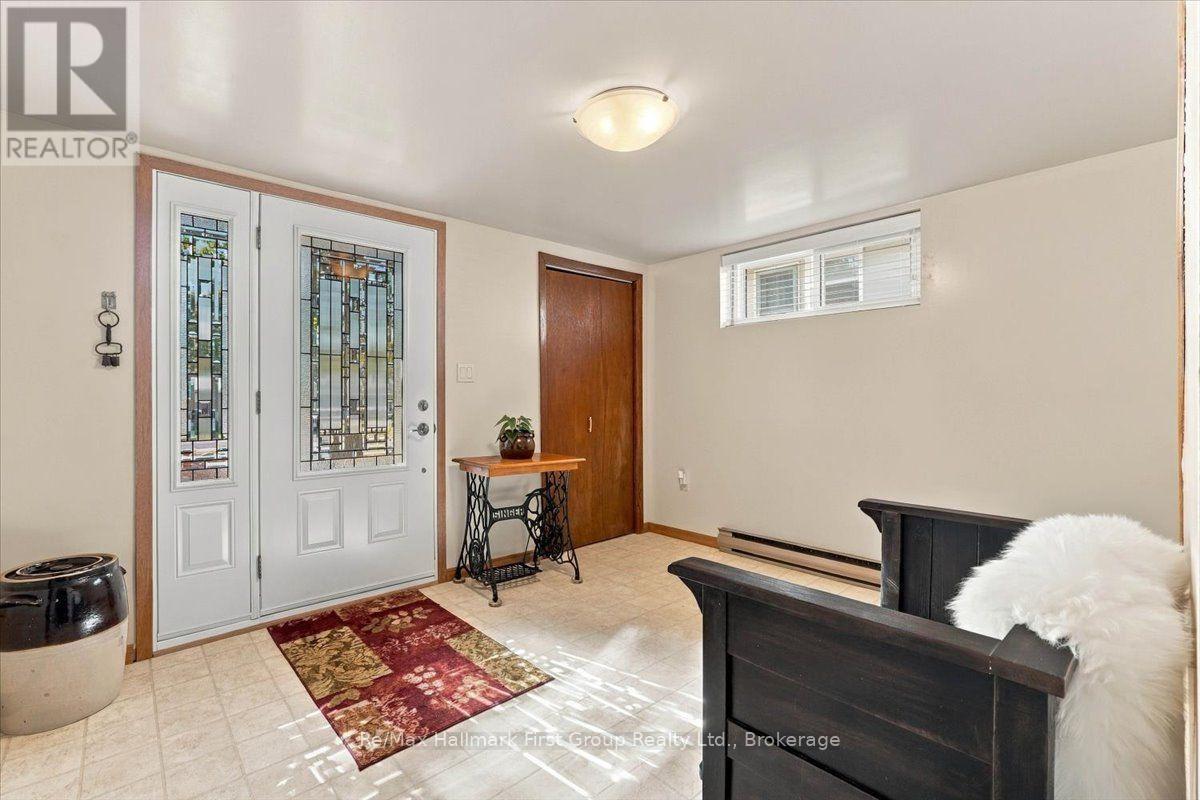 192 St. Lawrence Street W Property Photo 3