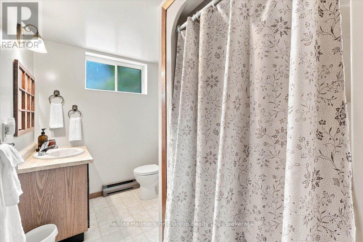 192 St. Lawrence Street W Property Photo 16