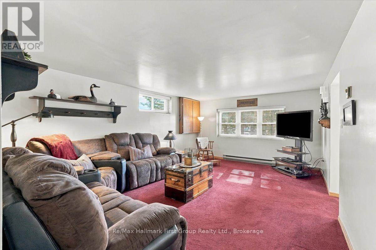 192 St. Lawrence Street W Property Photo 18