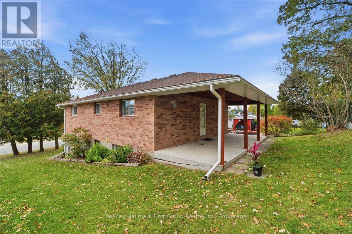192 St. Lawrence Street W Property Photo 20