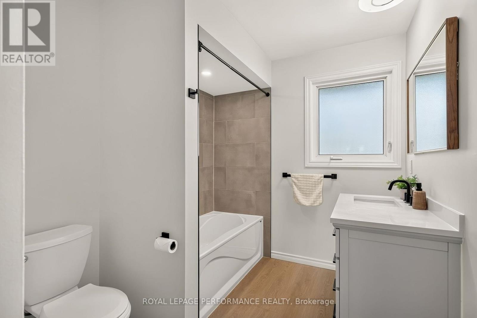 85 - 2111 Montreal Road Property Photo 28