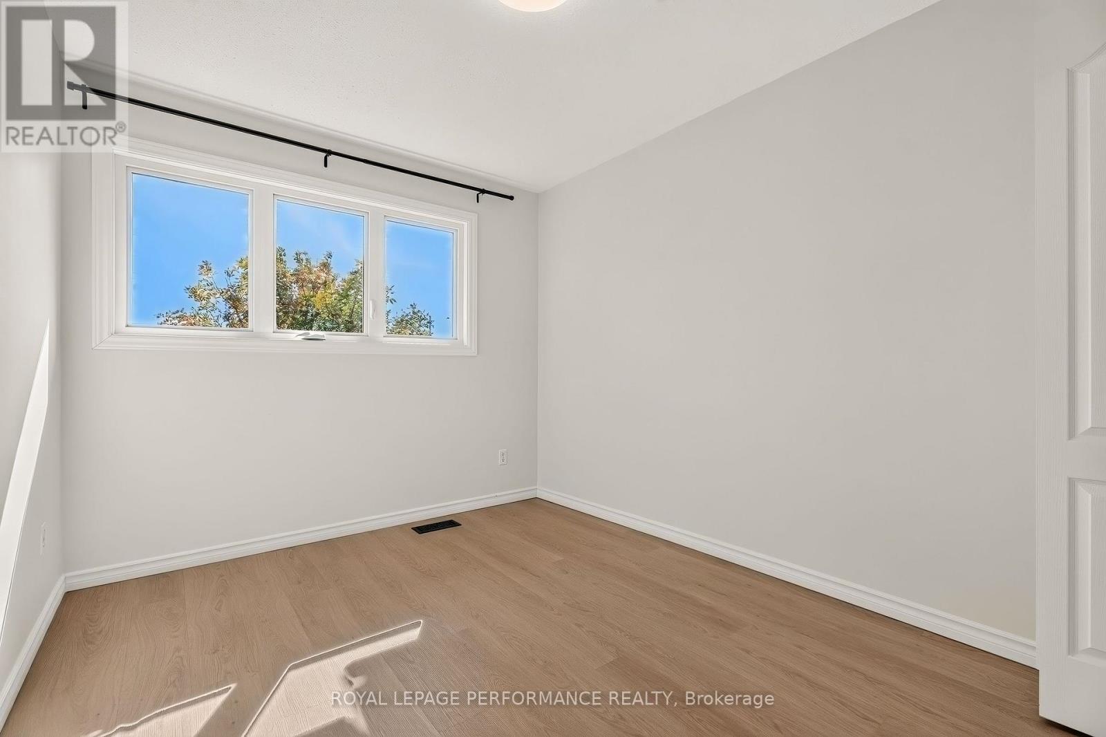 85 - 2111 Montreal Road Property Photo 31