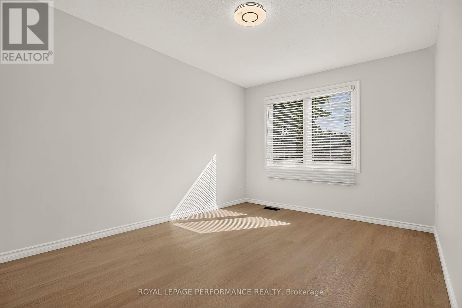 85 - 2111 Montreal Road Property Photo 33