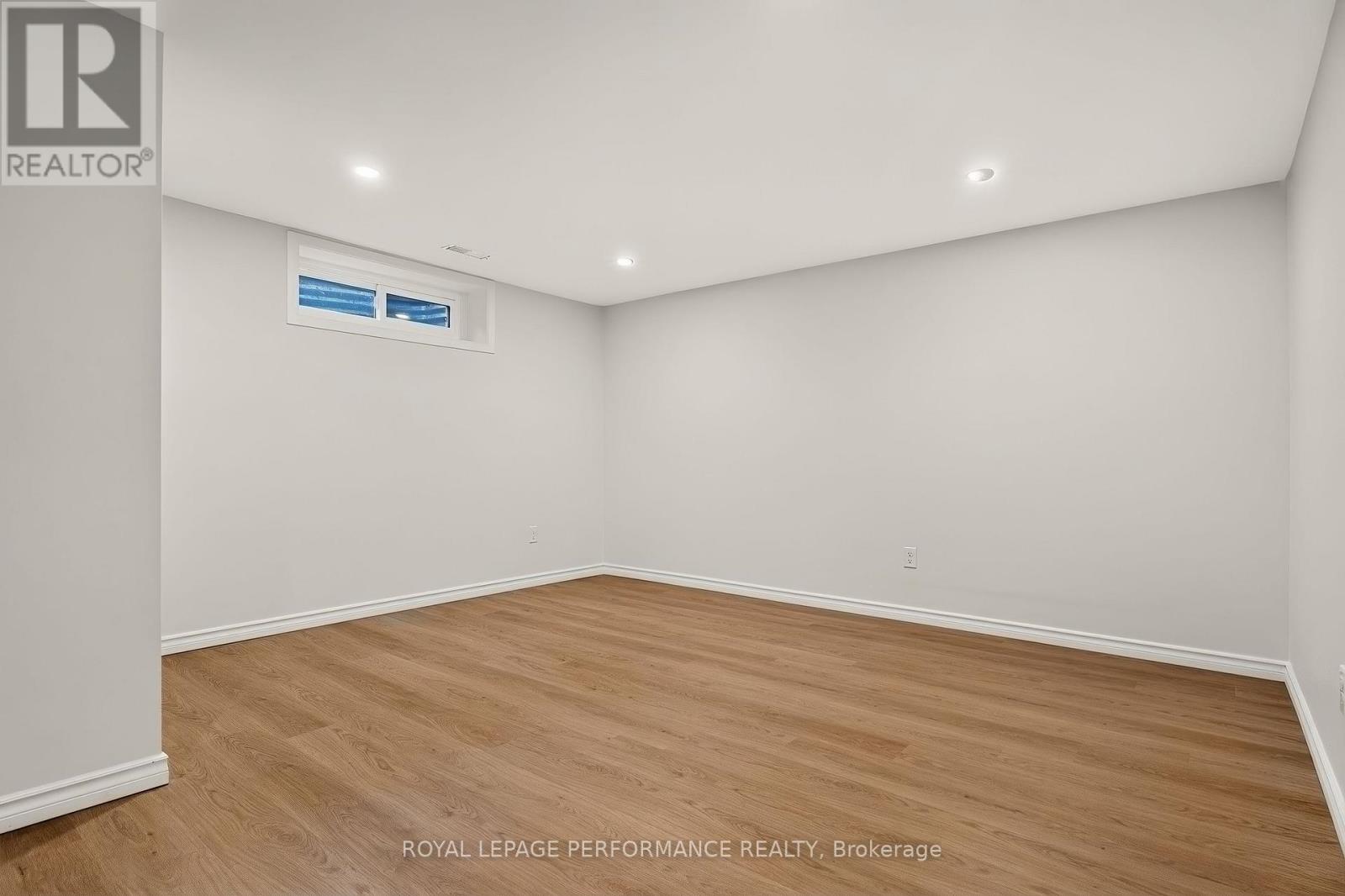 85 - 2111 Montreal Road Property Photo 38