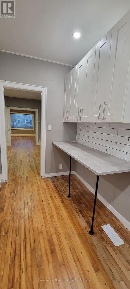 841 Worthington Street E Property Photo 12