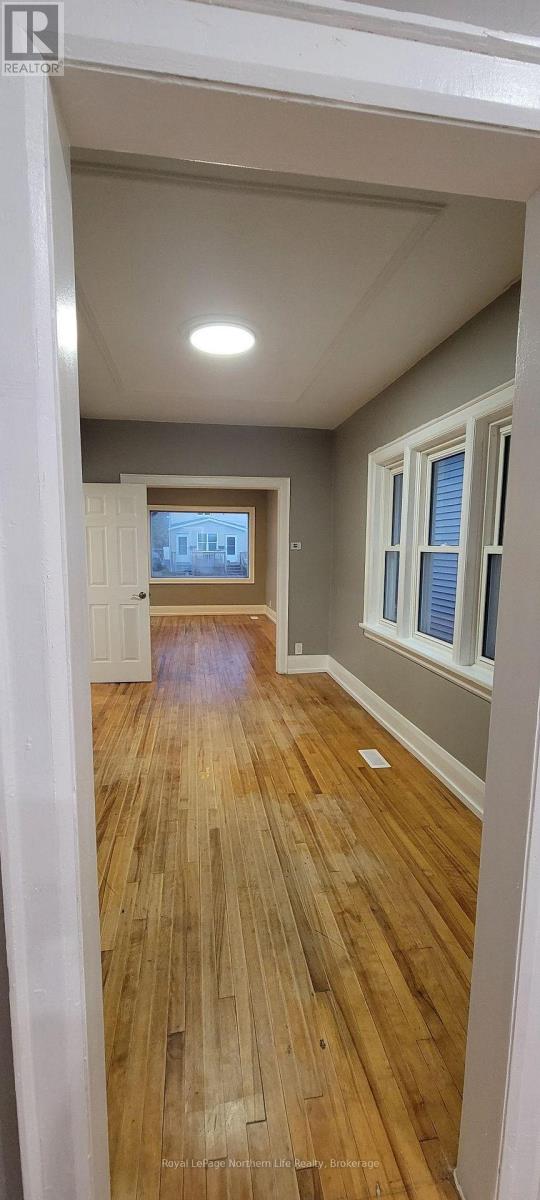 841 Worthington Street E Property Photo 23