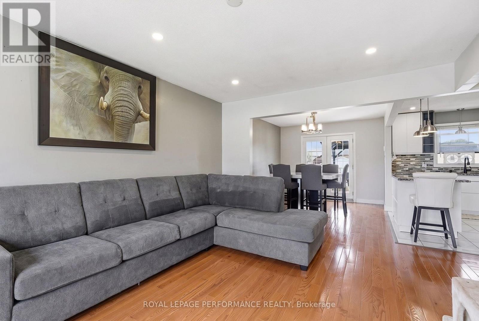 321 Sainte-anne Street Property Photo 7