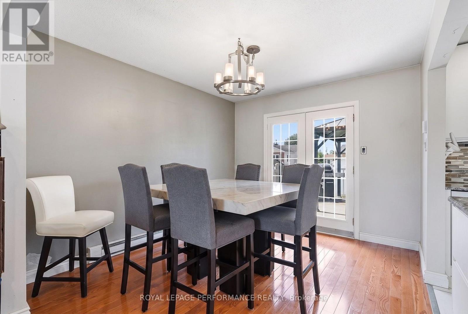 321 Sainte-anne Street Property Photo 8