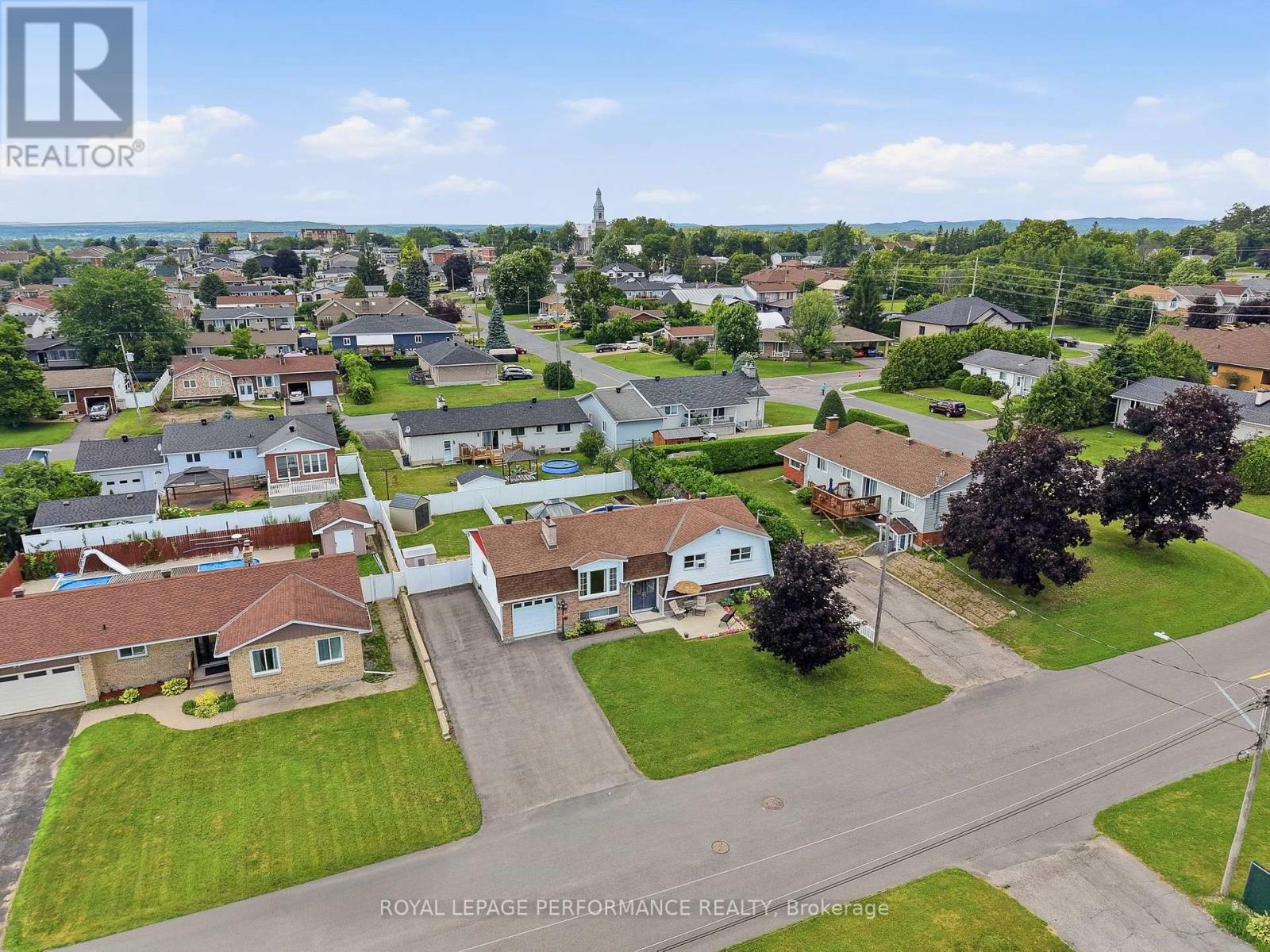321 Sainte-anne Street Property Photo 32