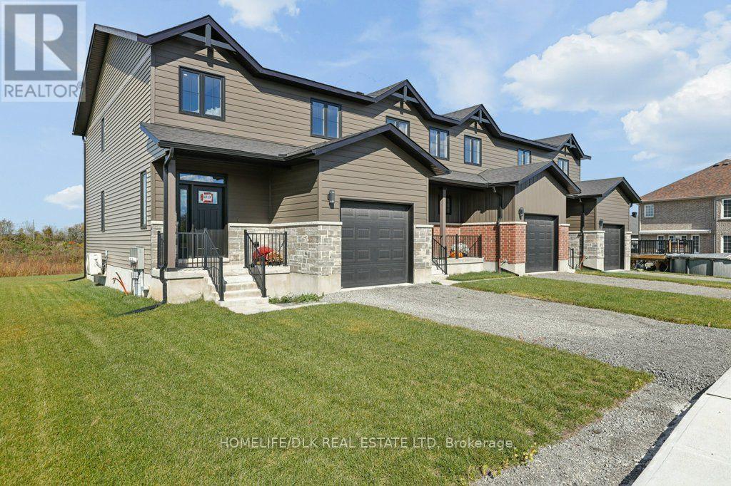 1013 Dobbie Street Property Photo 4