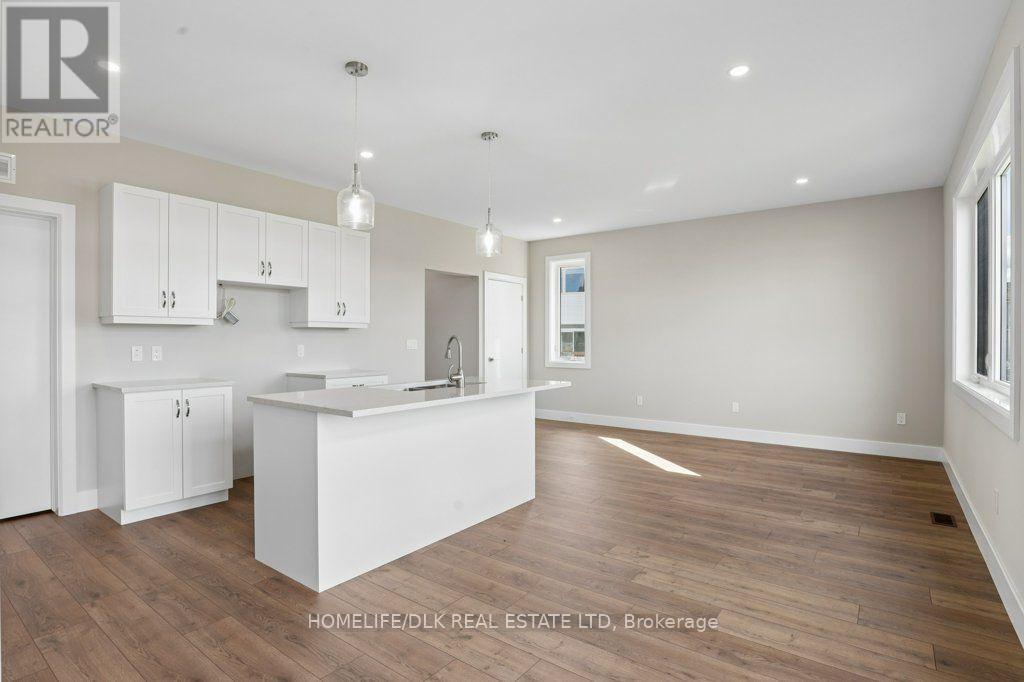 1013 Dobbie Street Property Photo 13