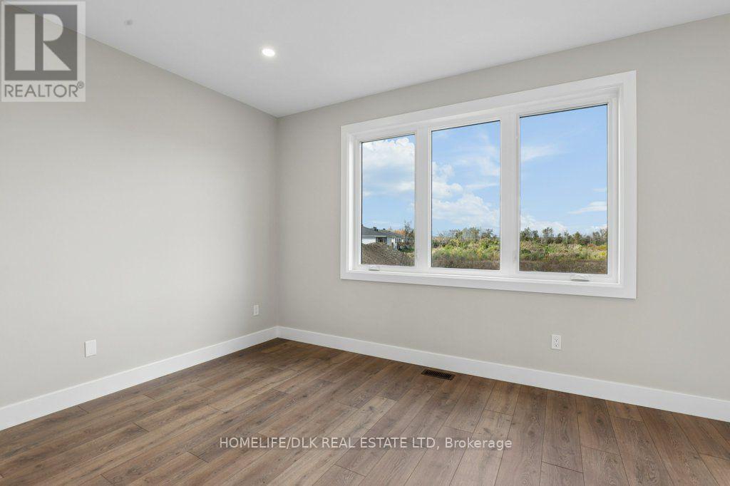 1013 Dobbie Street Property Photo 19