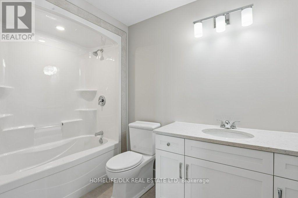 1013 Dobbie Street Property Photo 25