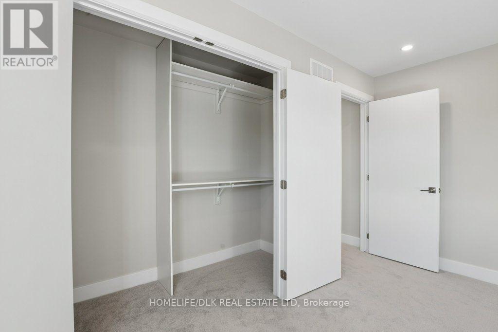 1013 Dobbie Street Property Photo 27