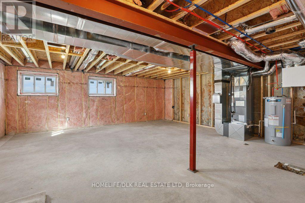1013 Dobbie Street Property Photo 29