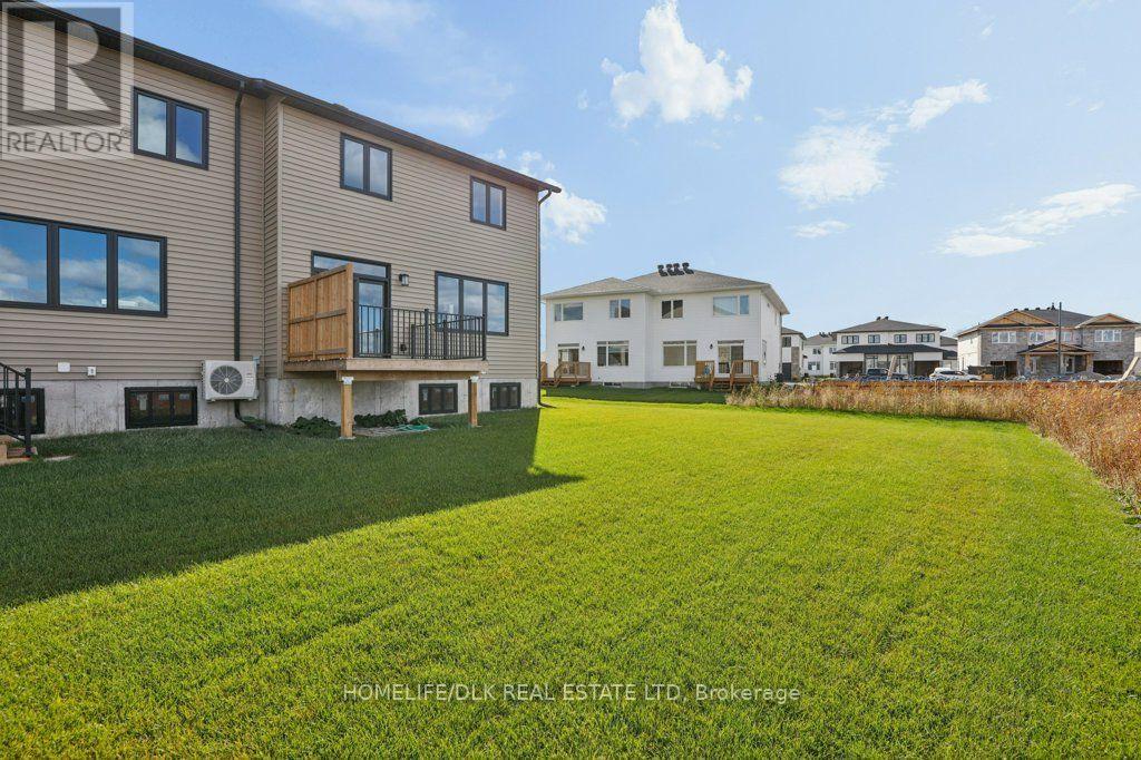1013 Dobbie Street Property Photo 30