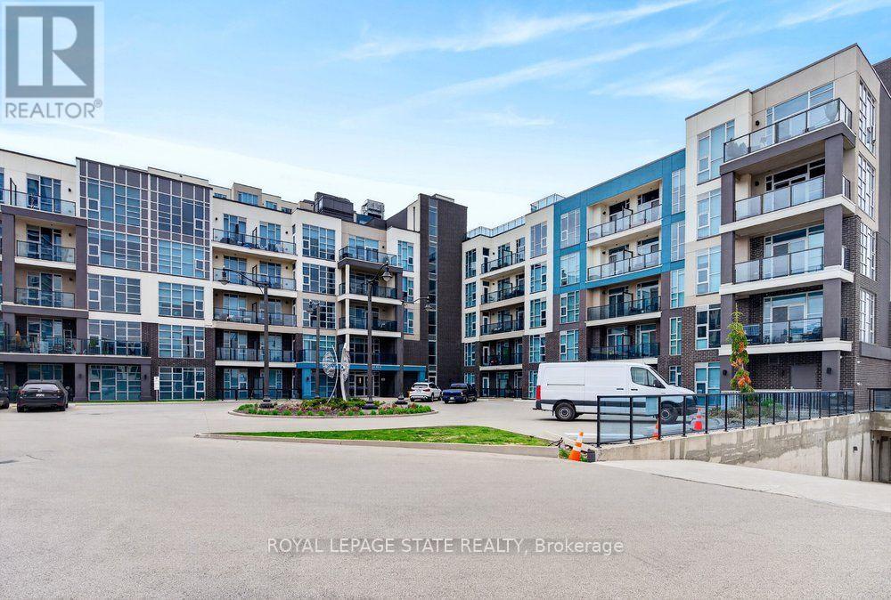 209 - 10 CONCORD PLACE Property Photo 1