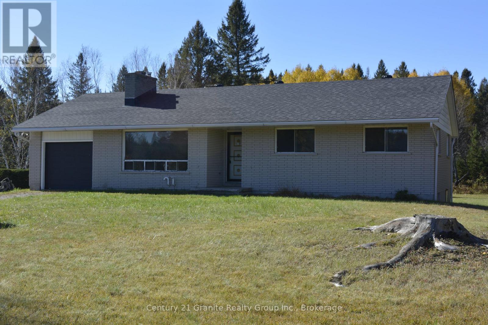 31289 Hwy 62 N Property Photo 2