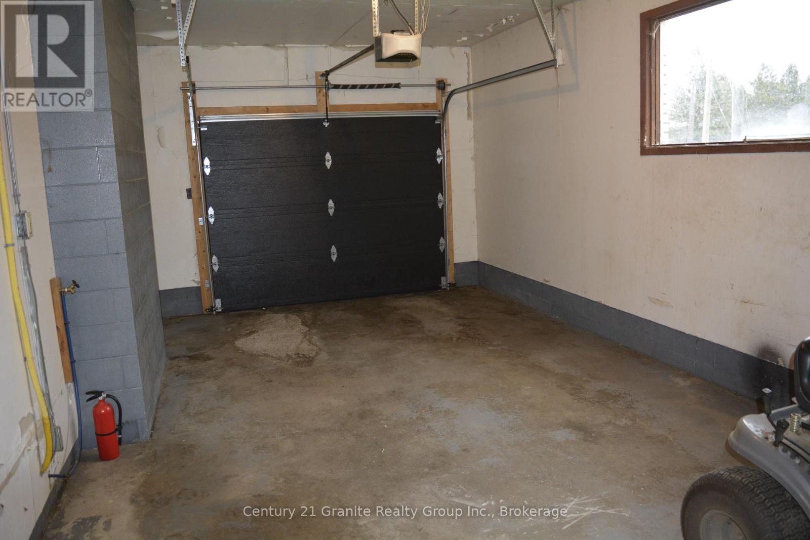 31289 Hwy 62 N Property Photo 39