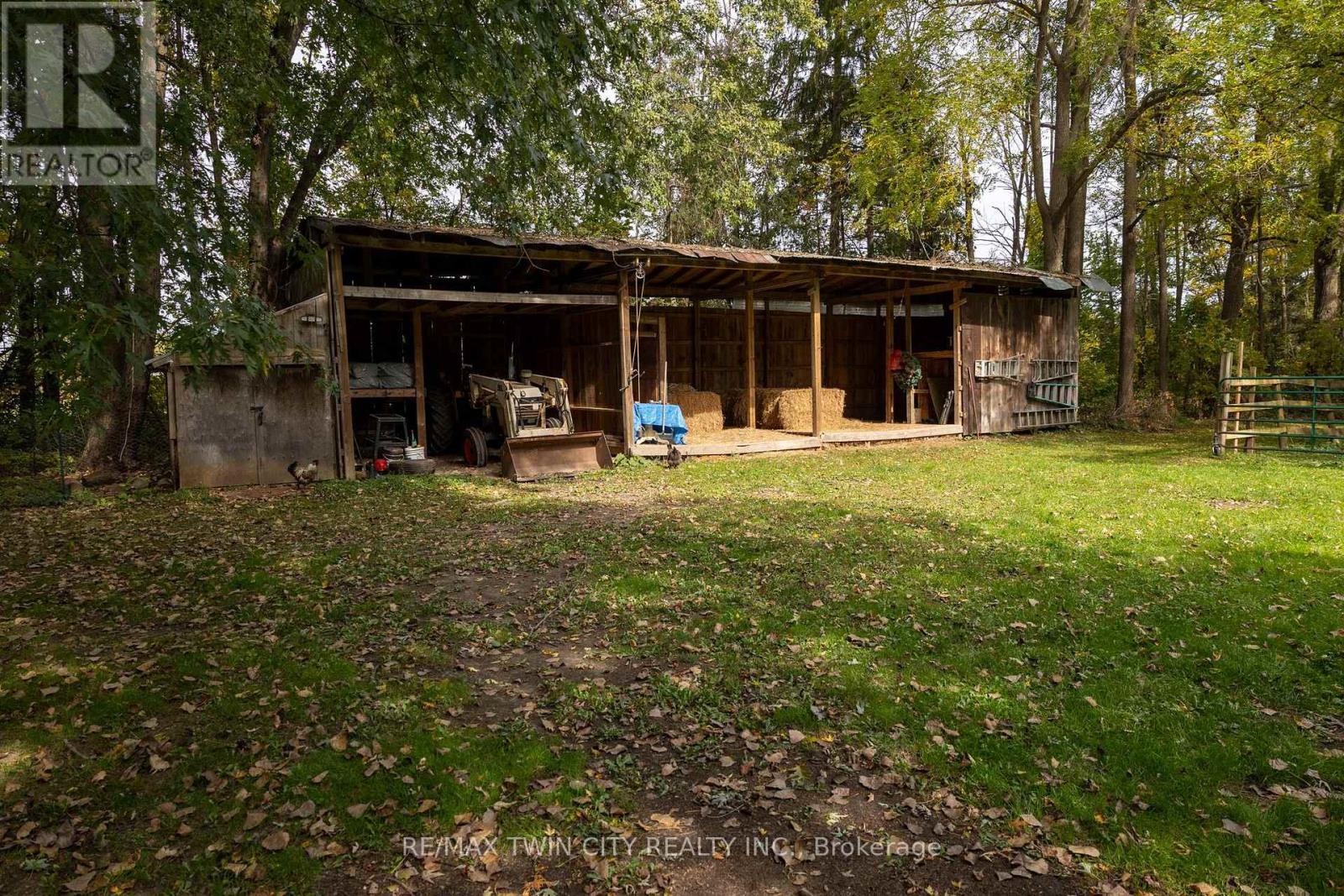 84 Etonia Road Property Photo 16