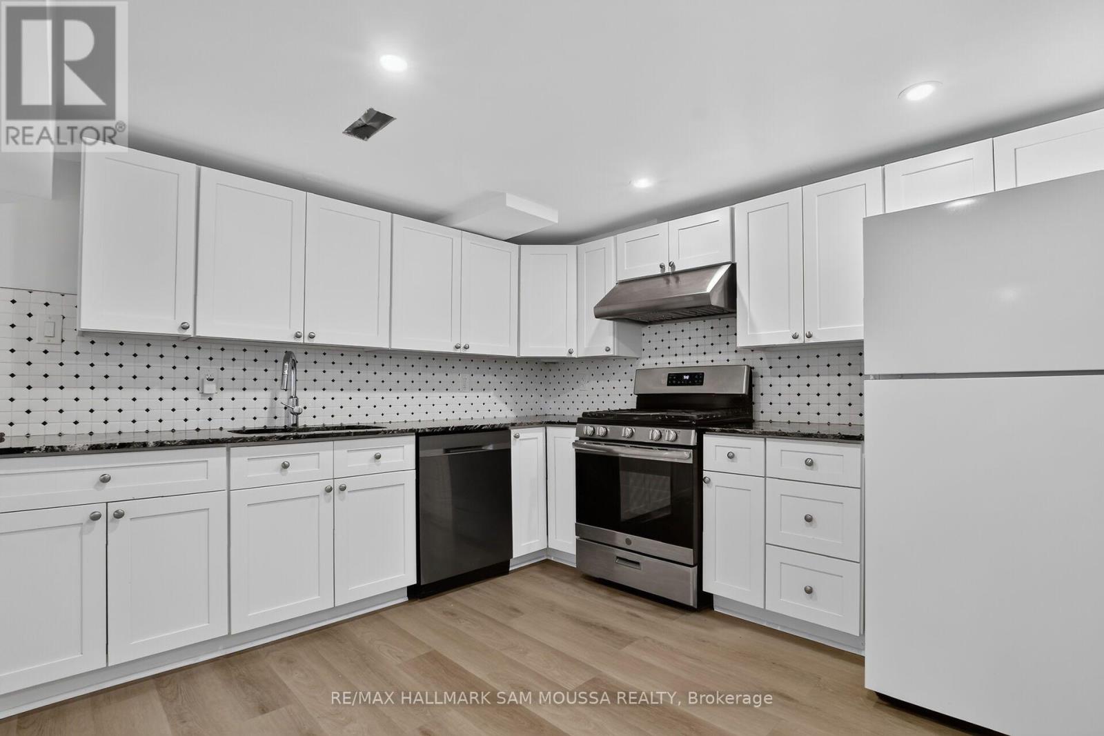 971b Blythdale Road Property Photo 13