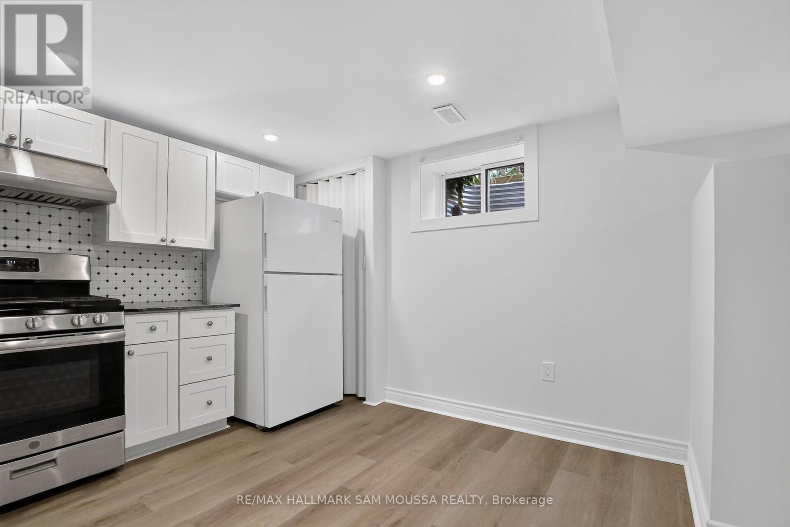 971b Blythdale Road Property Photo 16