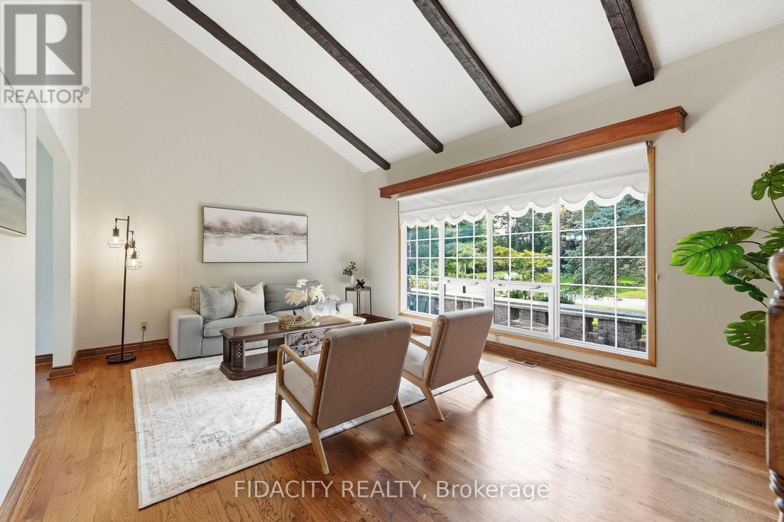 45 Cortleigh Drive Property Photo 6