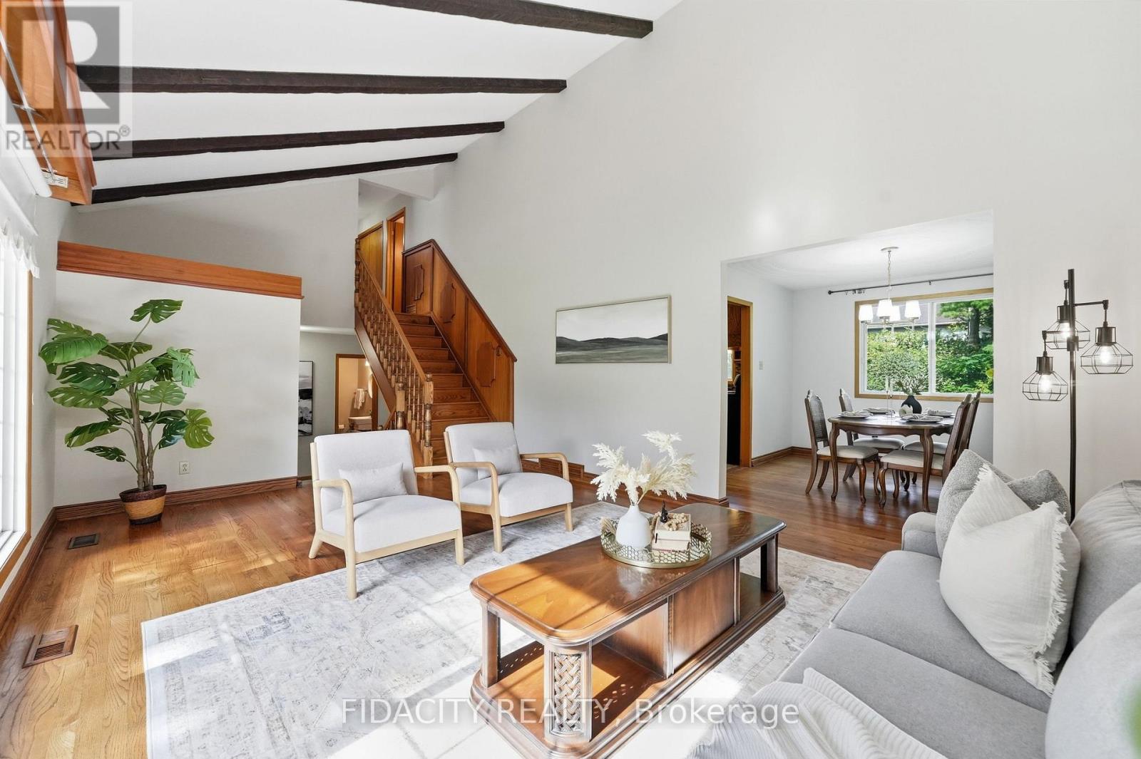 45 Cortleigh Drive Property Photo 7