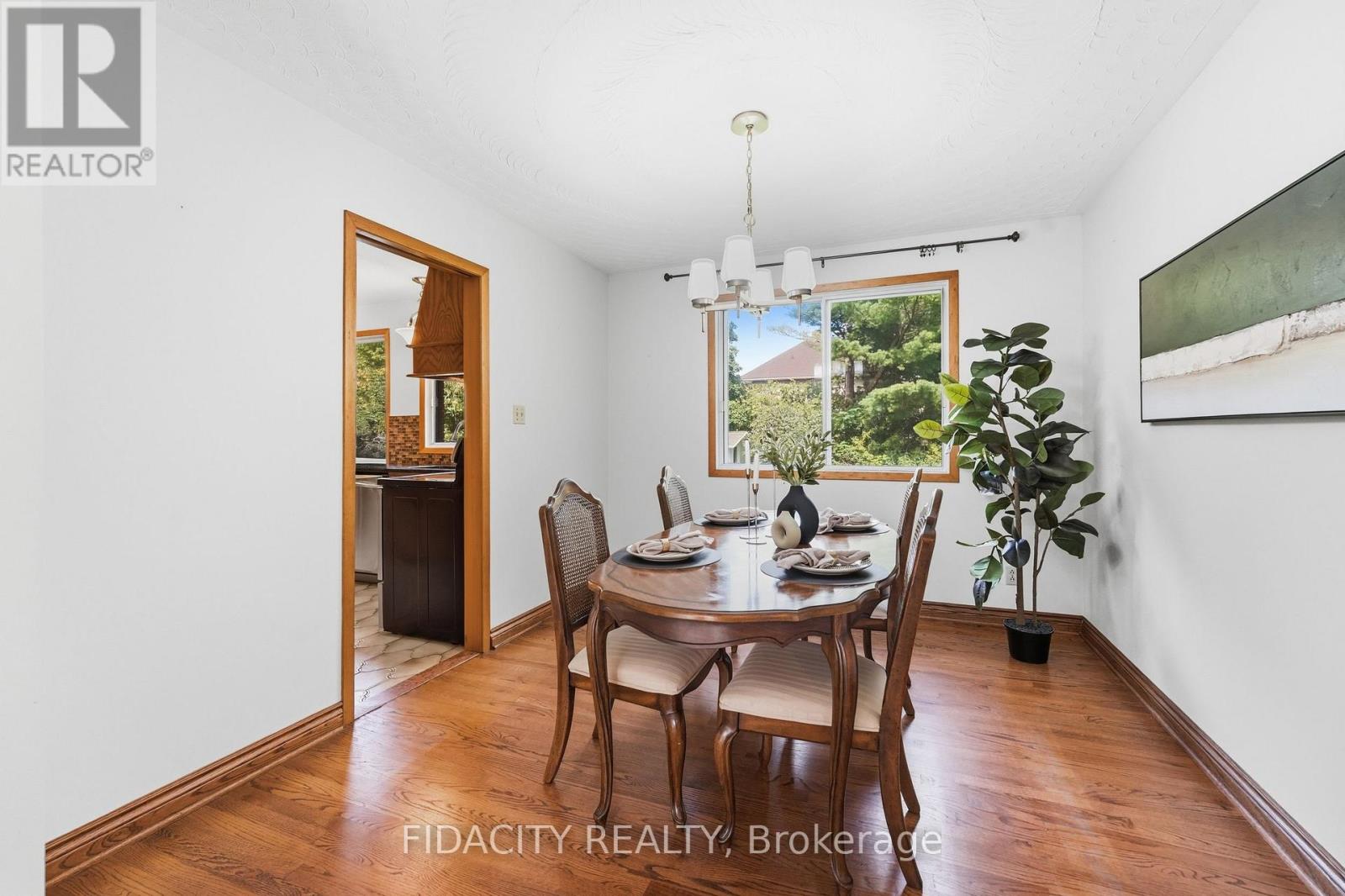 45 Cortleigh Drive Property Photo 11