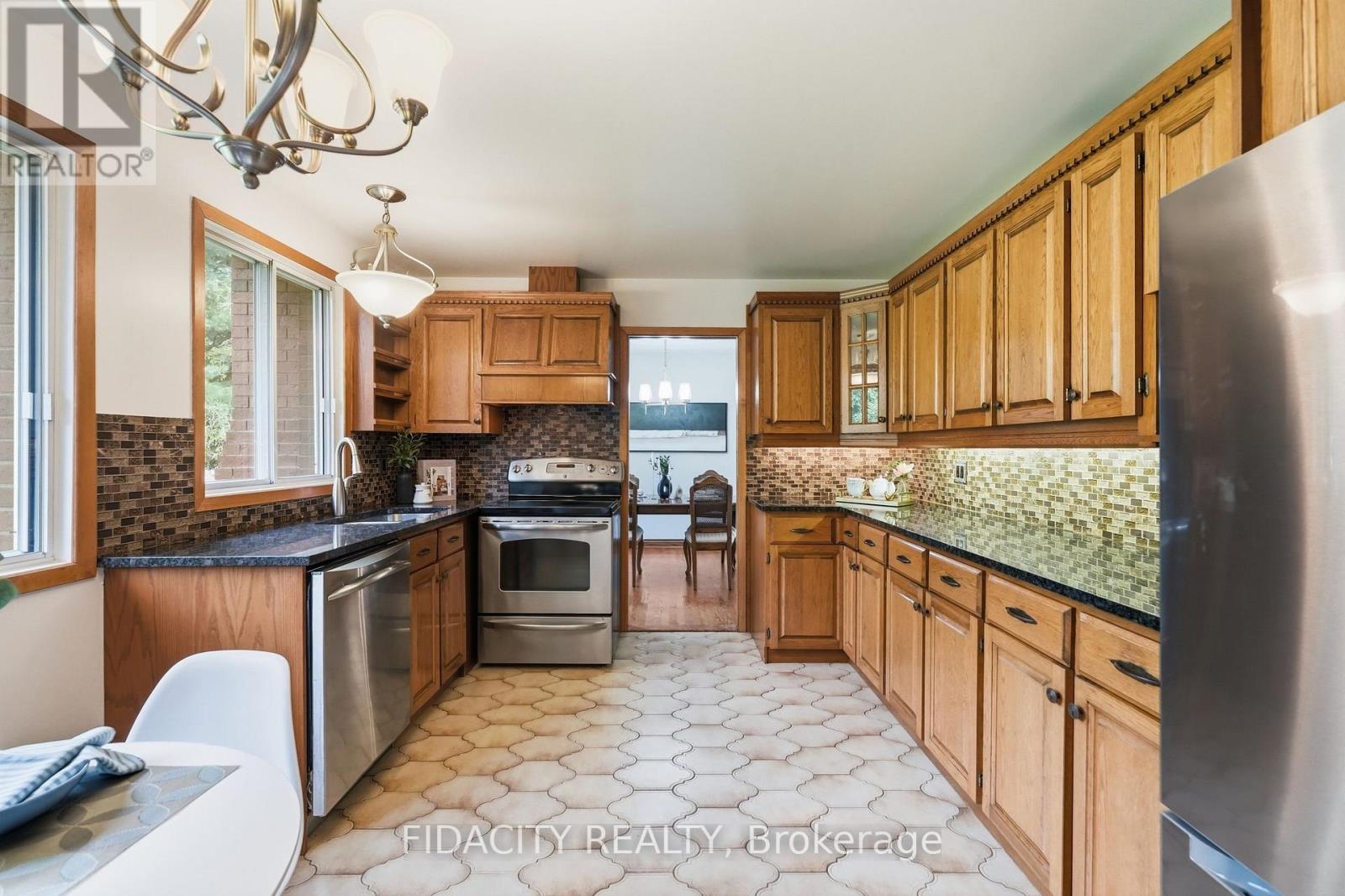 45 Cortleigh Drive Property Photo 12