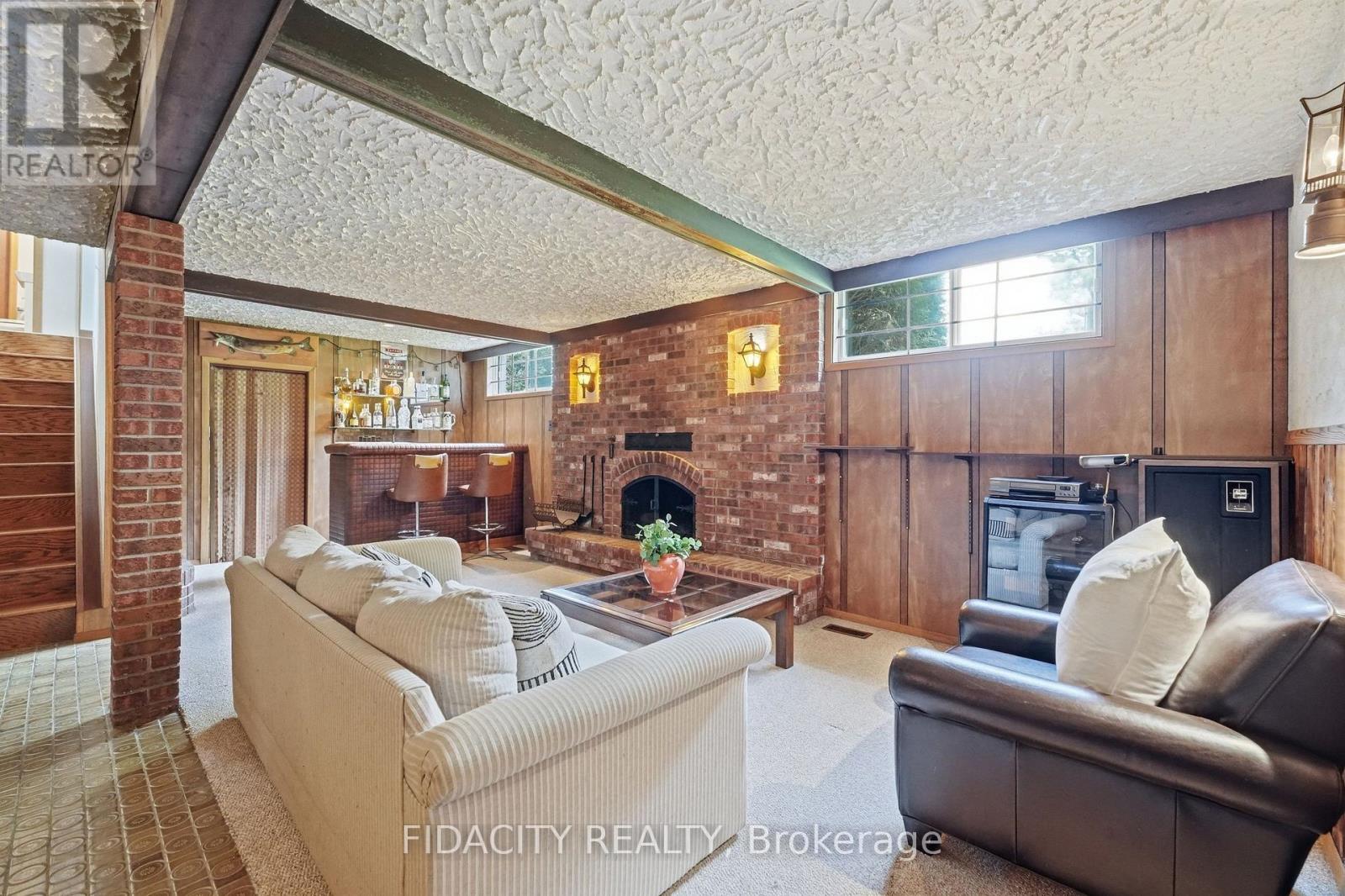 45 Cortleigh Drive Property Photo 29