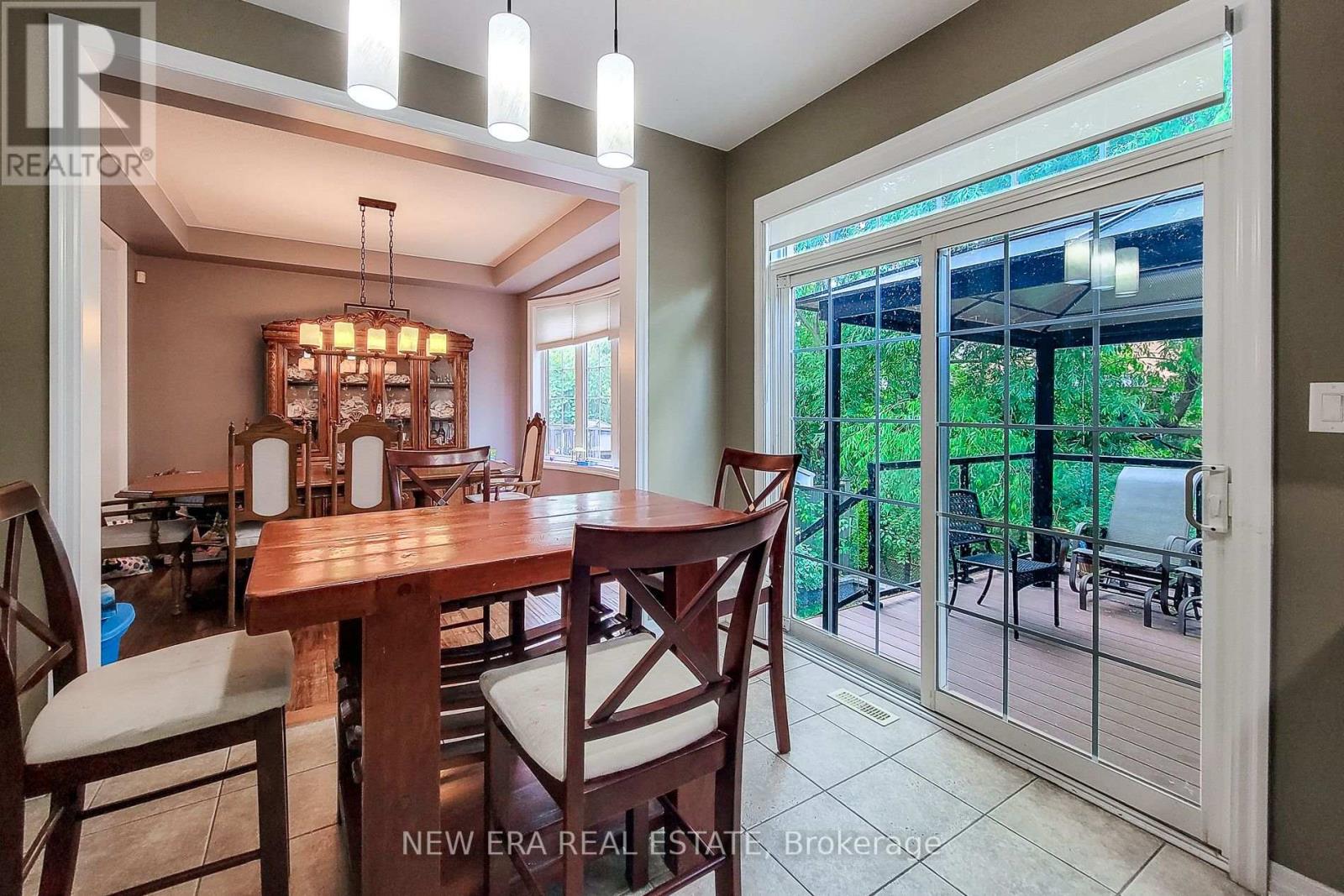 128 Montreal Circle Property Photo 17