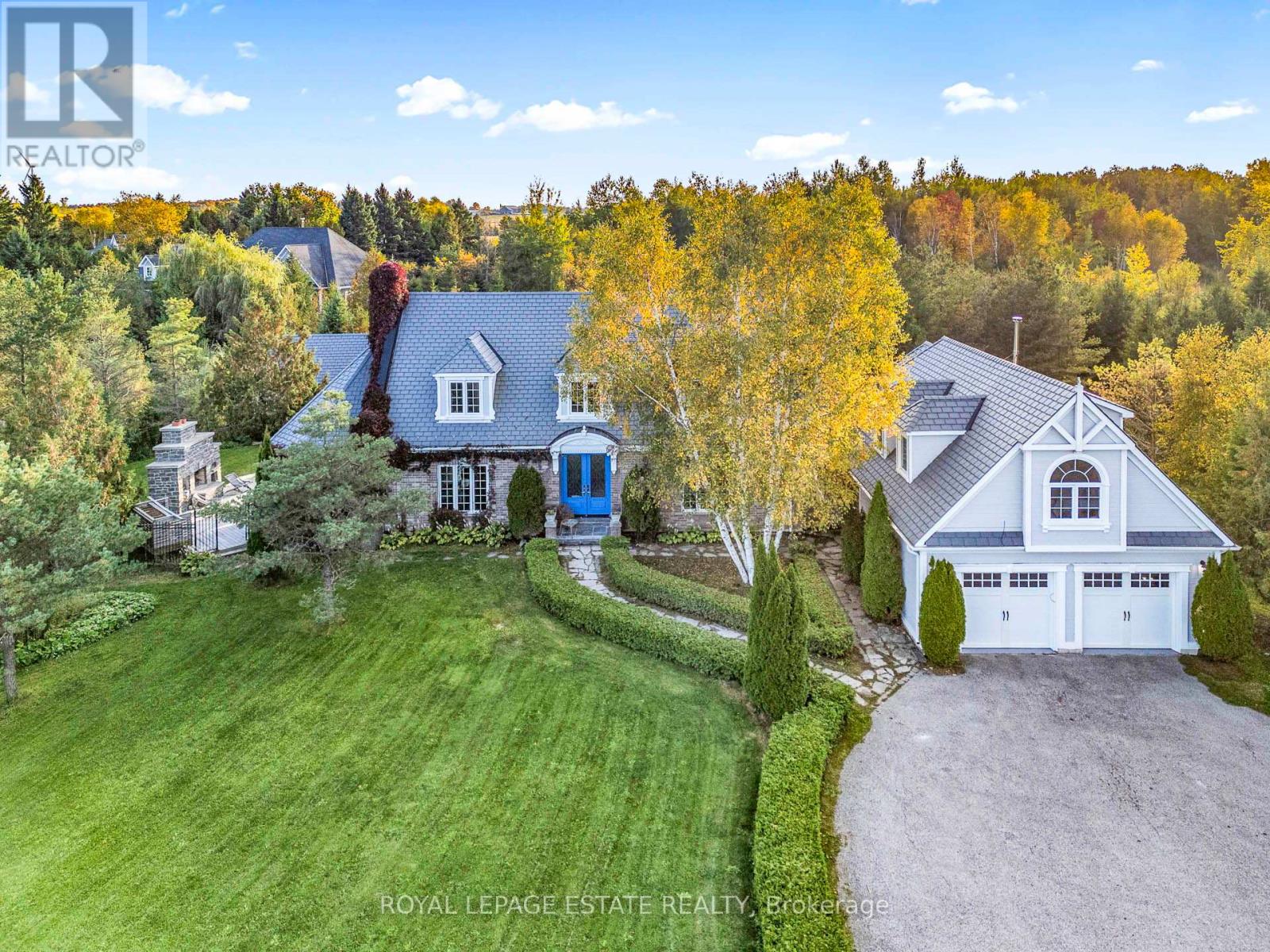 555086 Mono Amaranth Townline Property Photo 3