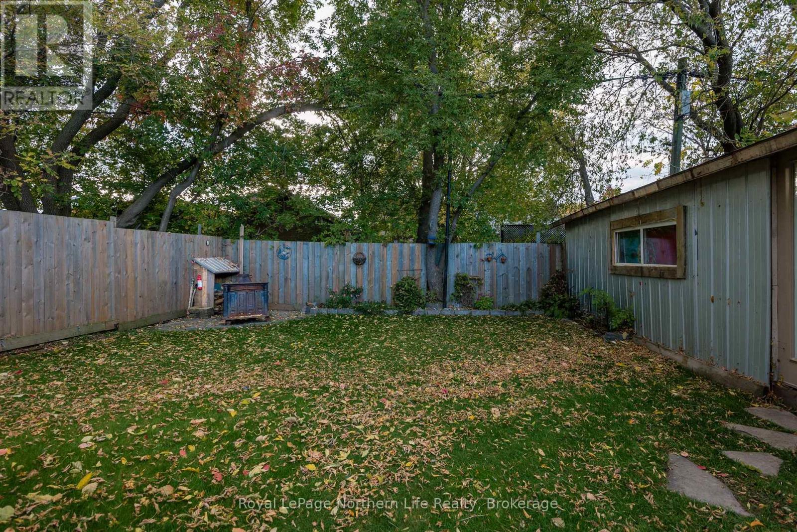 133 Princess Street E Property Photo 34