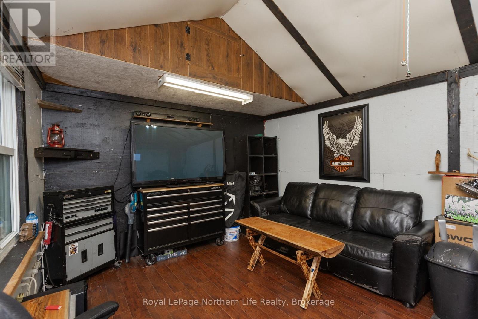 133 Princess Street E Property Photo 44