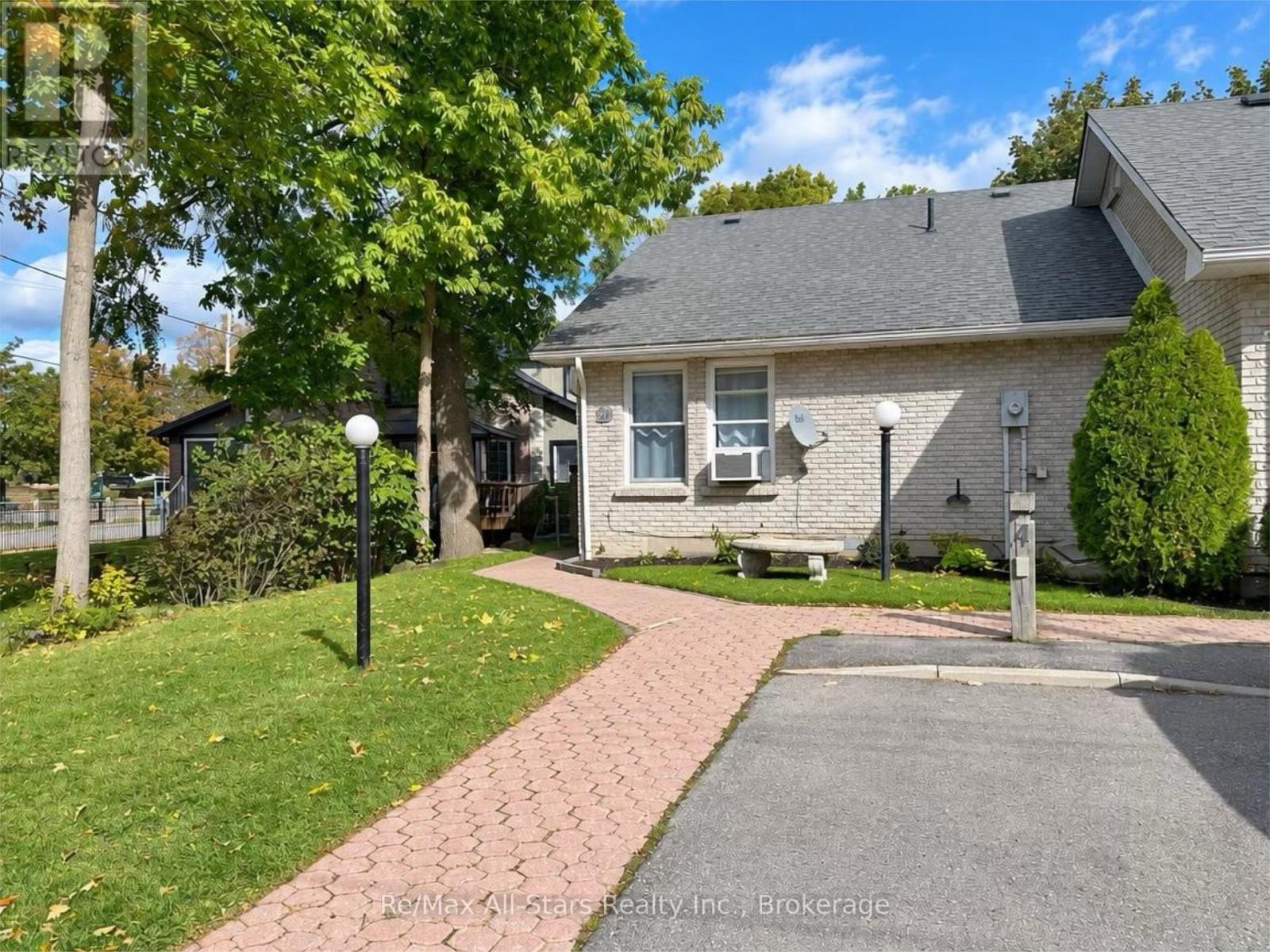 4 - 8 Sherwood Street Property Photo 1