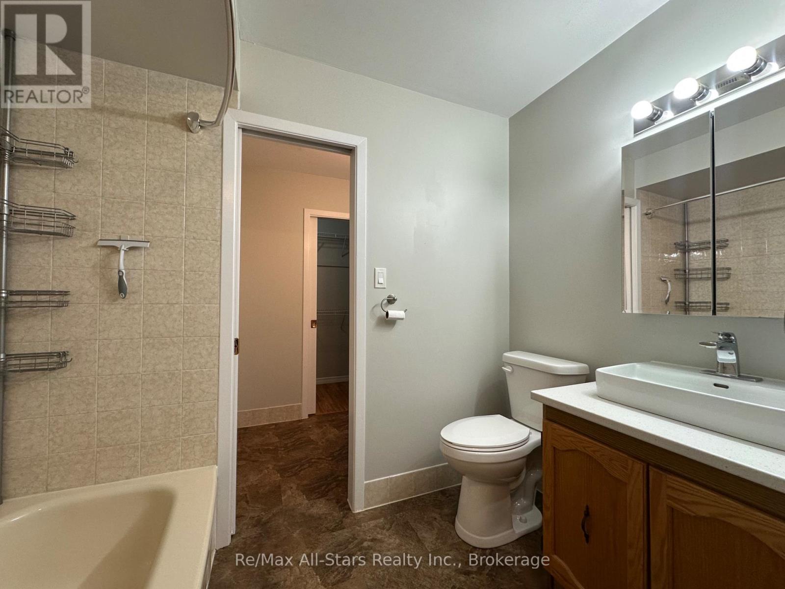 4 - 8 Sherwood Street Property Photo 9