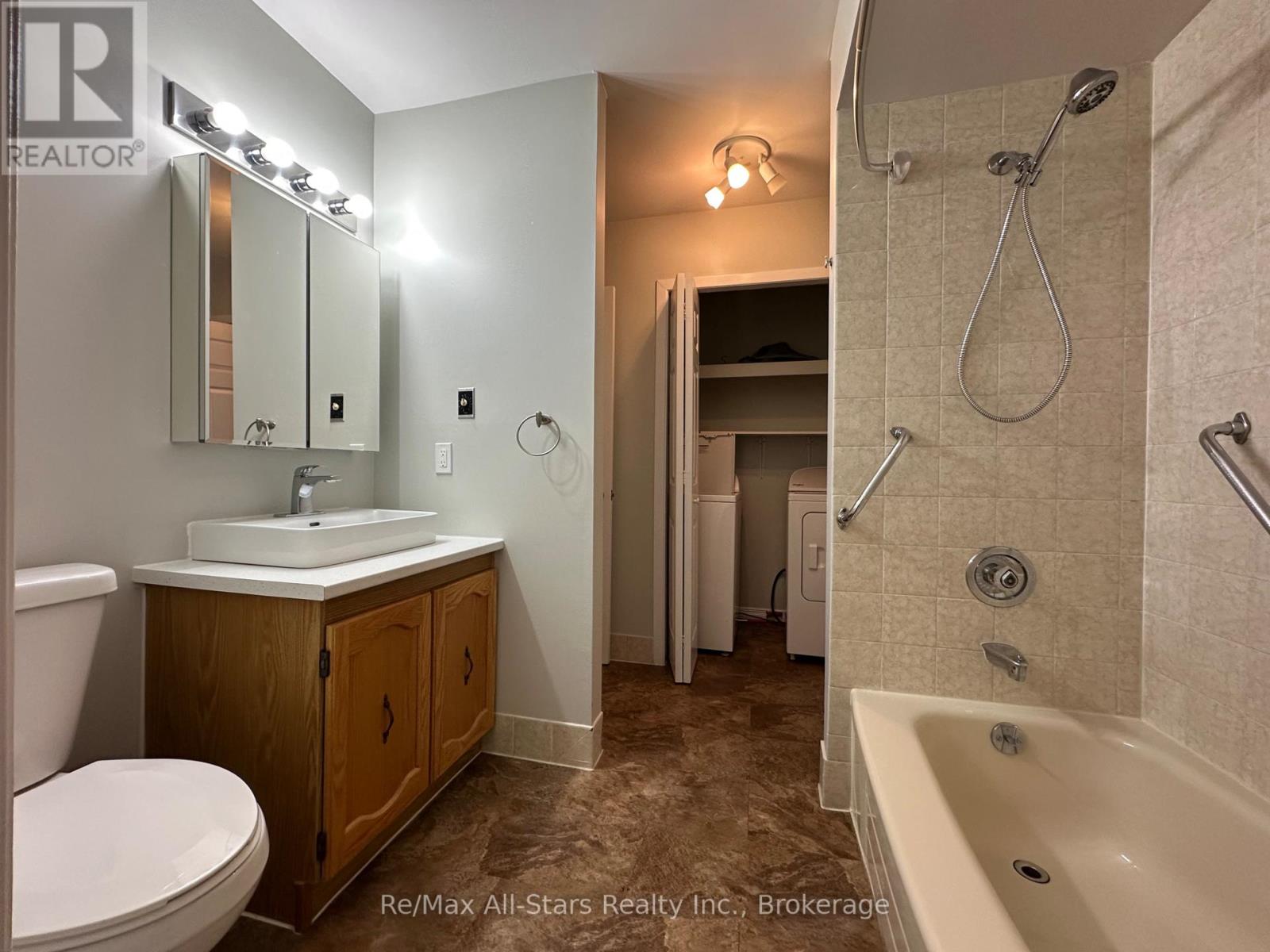 4 - 8 Sherwood Street Property Photo 10