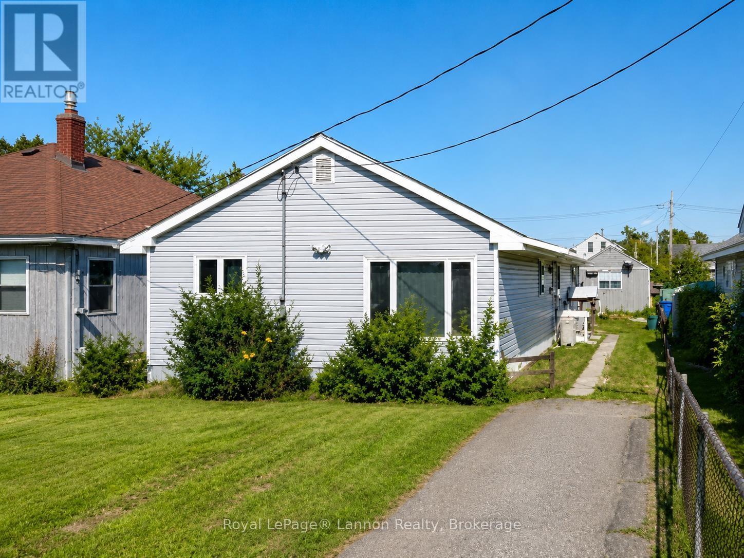 123 Burns Street Property Photo 2
