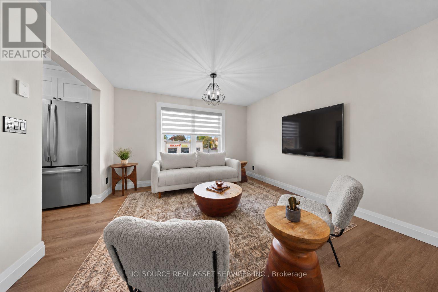 3 - 48 Wilson Street W Property Photo 39