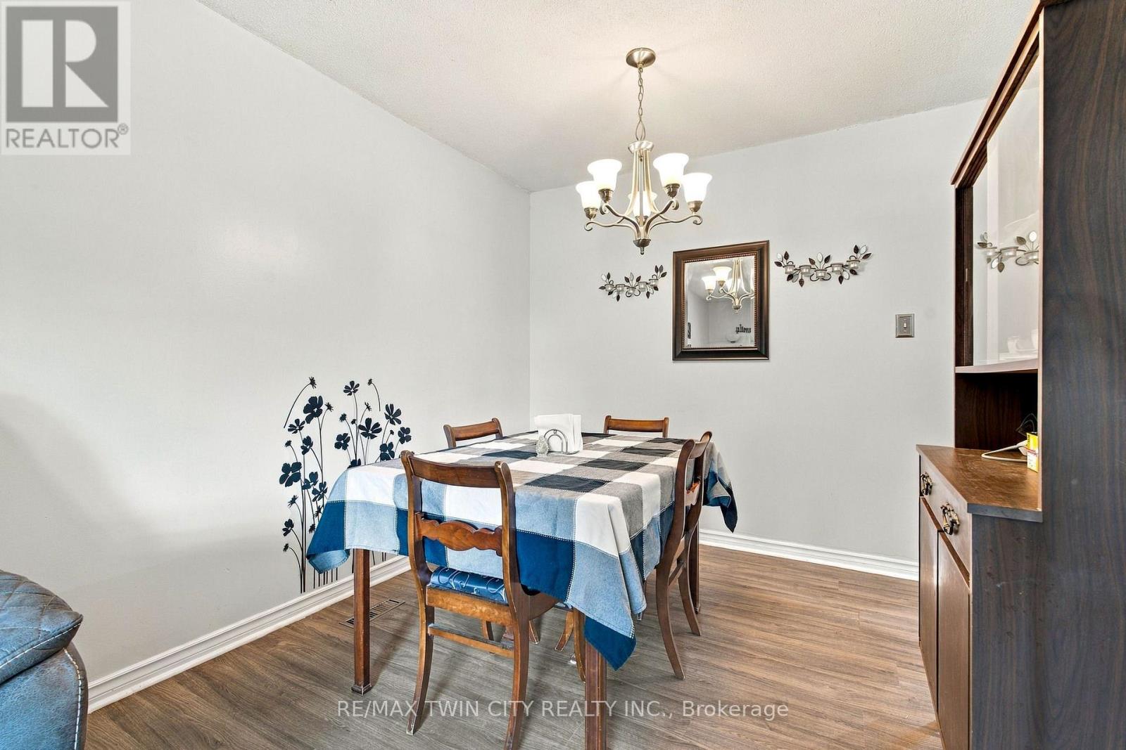 170 Sunset Boulevard Property Photo 11